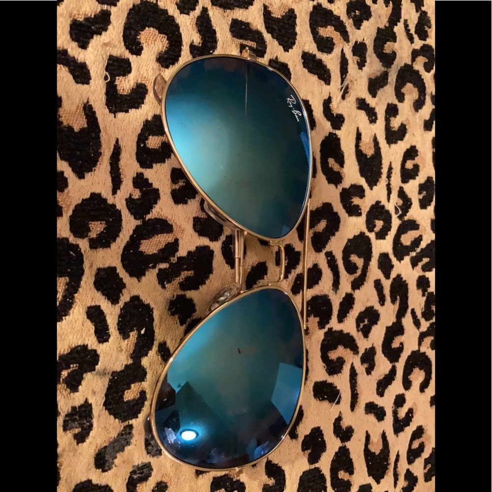 ray bans gold frame with blue lens